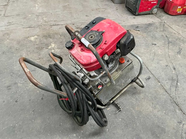 Hydraulisch aggregaat met benzine motor - afbeelding 4 van  8