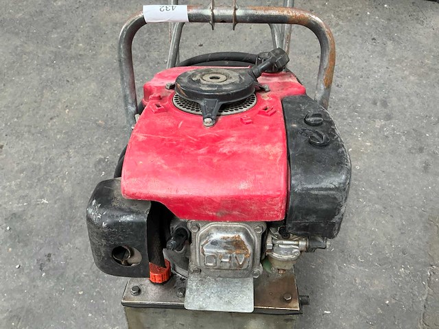 Hydraulisch aggregaat met benzine motor - afbeelding 6 van  8