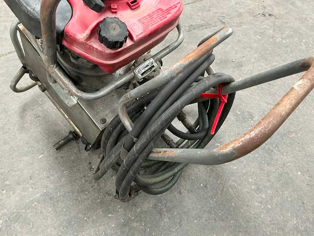 Hydraulisch aggregaat met benzine motor - afbeelding 8 van  8