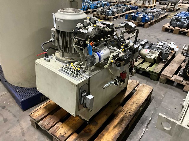 Hydraulisch aggregaat - afbeelding 2 van  7