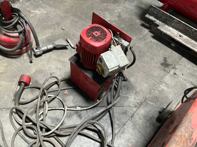 Hydraulisch aggregaat - afbeelding 1 van  6