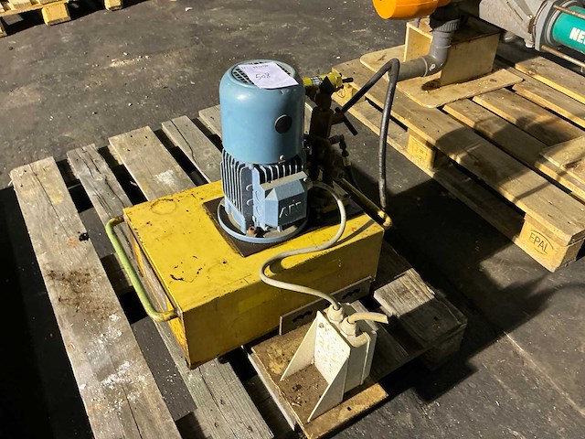 Hydraulisch aggregaat - afbeelding 2 van  4