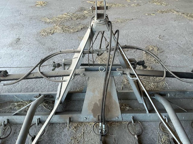 Hydraulisch opklapbare weidesleep met 3-puntsophanging - afbeelding 8 van  9