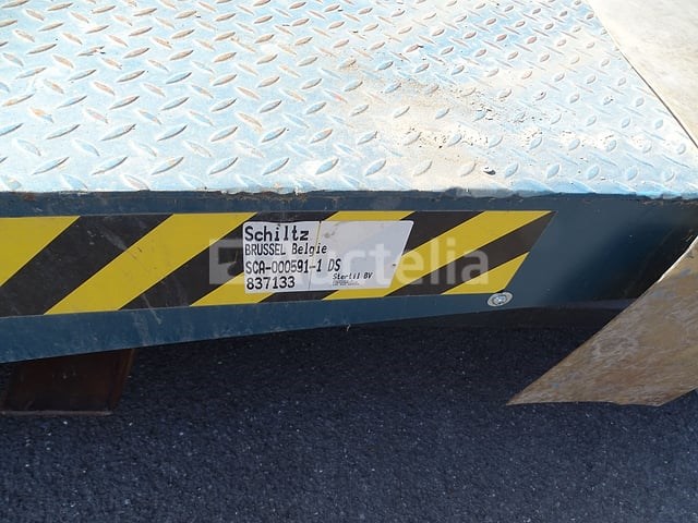 Hydraulisch platform voor laden - afbeelding 13 van  17