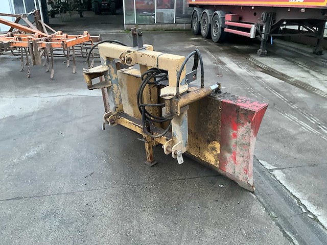 Hydraulisch schuifblad / nivelleerblad (3-punts ophanging) voorladers en accessoires - afbeelding 6 van  10