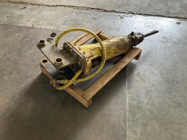 Hydraulische breekhamer voor graafmachine 4/6 ton - afbeelding 2 van  5