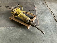 Hydraulische breekhamer voor graafmachine 4/6 ton - afbeelding 3 van  5