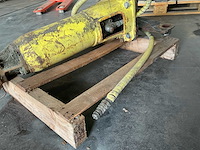Hydraulische breekhamer voor graafmachine 4/6 ton - afbeelding 4 van  5