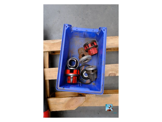 Hydraulische buigmachine met klem en toebehoren - afbeelding 3 van  11