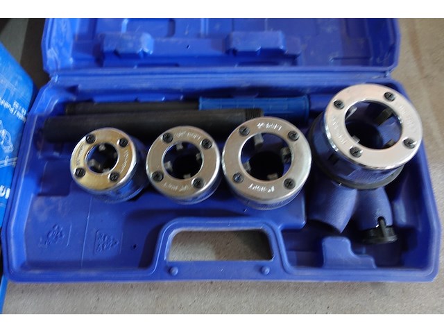 Hydraulische buigtangset geberit - afbeelding 4 van  5