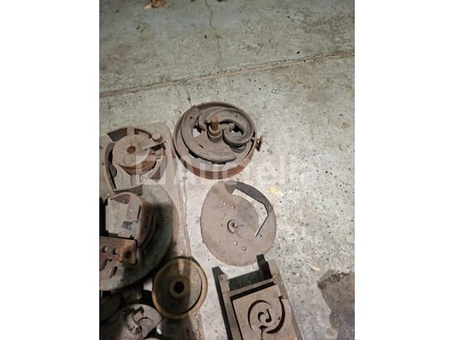 Hydraulische buizenplooier + mechanische plooibank voor krullen - afbeelding 4 van  4