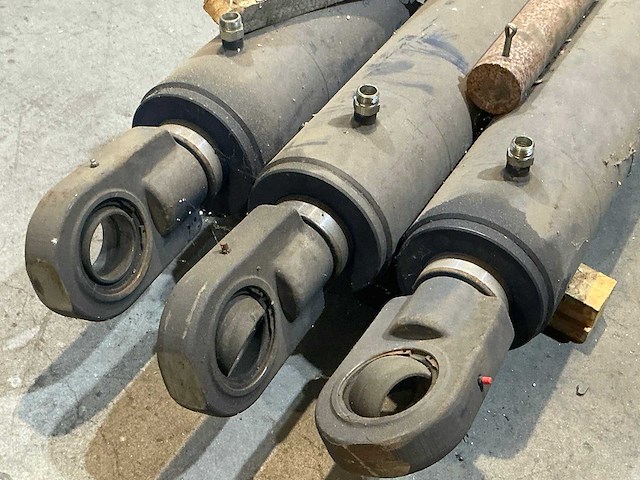 Hydraulische cilinder (3x) - afbeelding 3 van  3