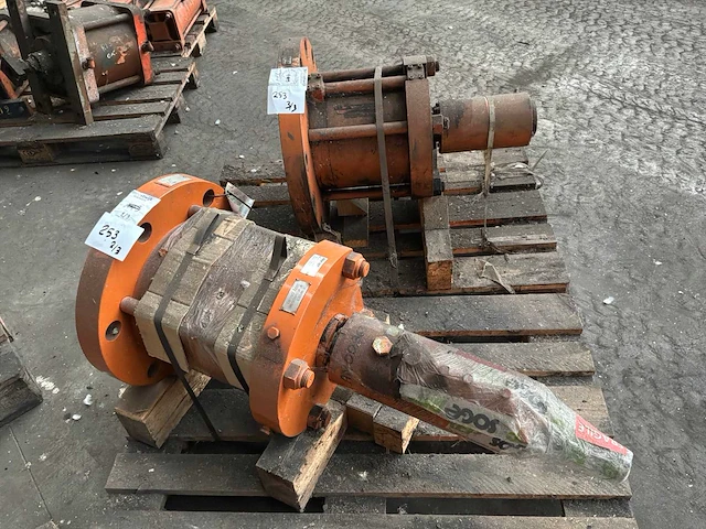 Hydraulische cilinder (3x) - afbeelding 1 van  3