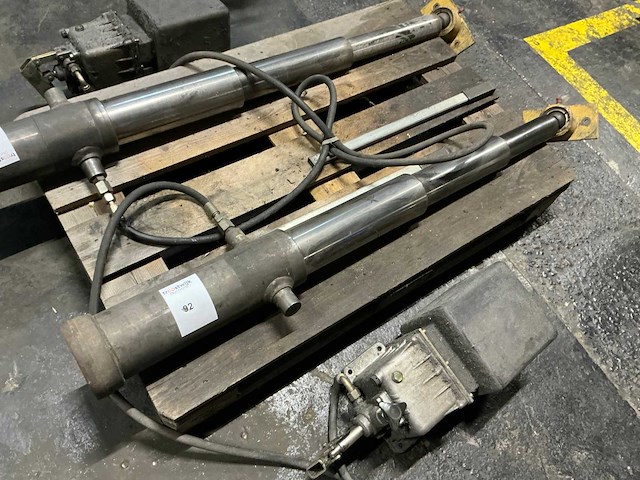 Hydraulische cilinder - afbeelding 2 van  4