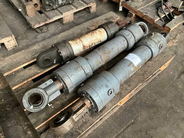 Hydraulische cilinders (3x) - afbeelding 3 van  3