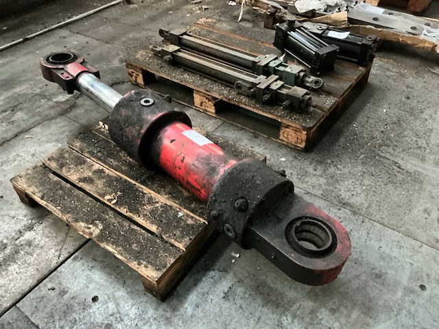 Hydraulische cilinders (5x) - afbeelding 5 van  5