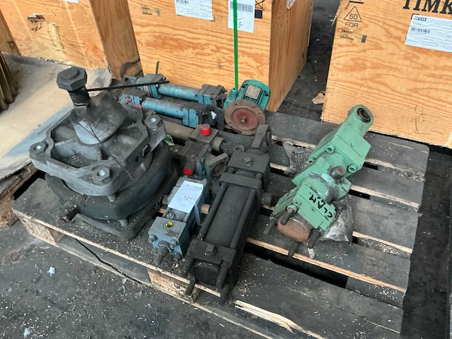 Hydraulische cilinders (8x) - afbeelding 1 van  4