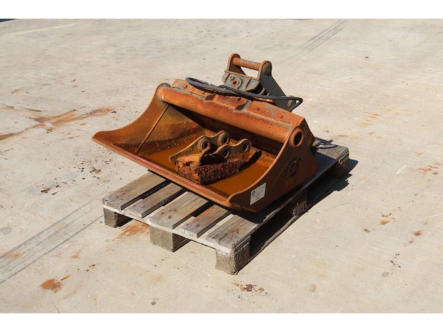 Hydraulische graafbak globus 125l 2015 - afbeelding 1 van  1