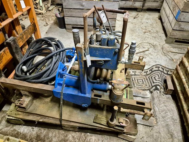 Hydraulische grondboor - afbeelding 11 van  12