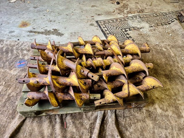 Hydraulische grondboor - afbeelding 8 van  12