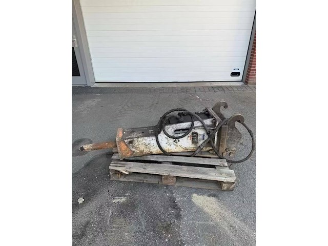 Hydraulische hamer 324kg 2012 met cw snelwissel - afbeelding 1 van  1