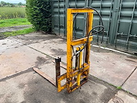 Hydraulische hefmast / palletheffer voor heftruck of landbouwtoepassing - afbeelding 1 van  8