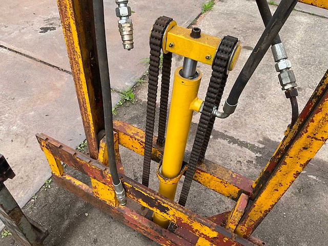 Hydraulische hefmast / palletheffer voor heftruck of landbouwtoepassing - afbeelding 8 van  8