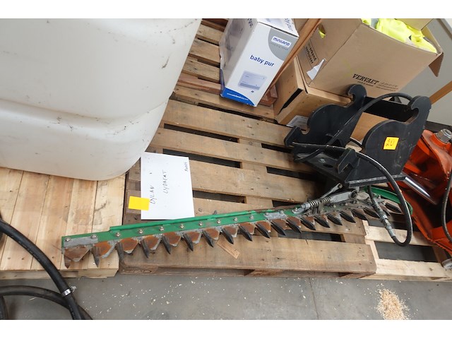 Hydraulische heggenschaar - afbeelding 2 van  4