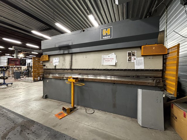 Hydraulische kantpers haco ppm 43135 - afbeelding 1 van  8