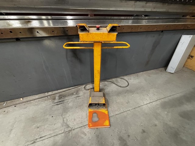 Hydraulische kantpers haco ppm 43135 - afbeelding 5 van  8