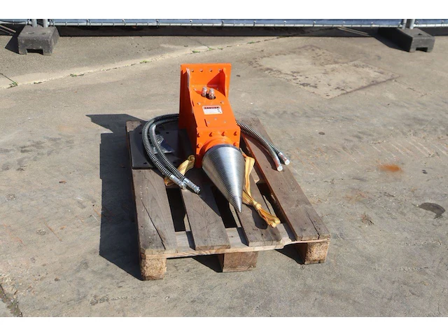 Hydraulische kegelsplijter nieuw - afbeelding 1 van  1