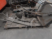 Hydraulische klembevestiging locatie a9 - afbeelding 2 van  4