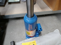 Hydraulische krik + dopsleutels - afbeelding 3 van  3
