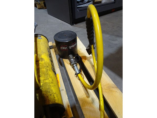 Hydraulische krik enerpac - afbeelding 3 van  5