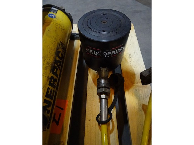 Hydraulische krik enerpac - afbeelding 4 van  5