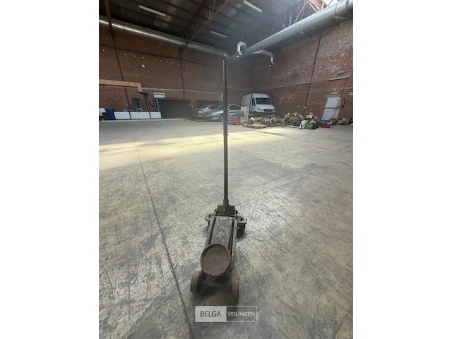 Hydraulische krik - afbeelding 3 van  3