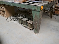 Hydraulische montage pers emmes