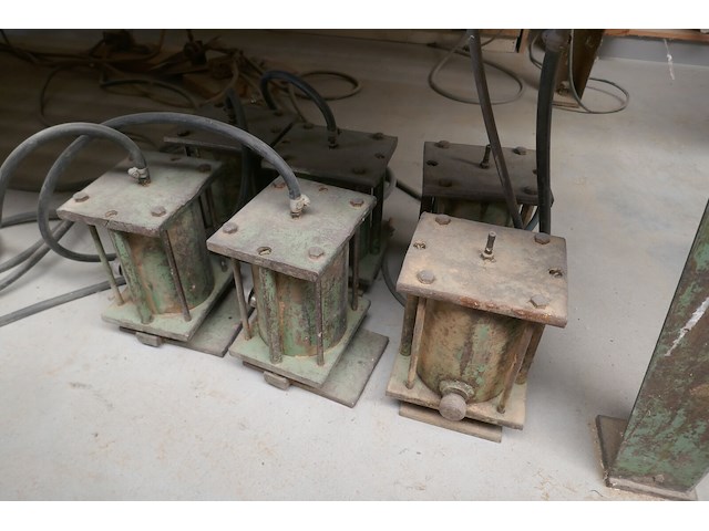 Hydraulische montage pers emmes - afbeelding 4 van  8