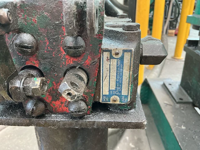 Hydraulische pers - afbeelding 2 van  12
