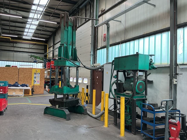 Hydraulische pers - afbeelding 5 van  12