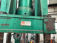Hydraulische pers - afbeelding 7 van  12