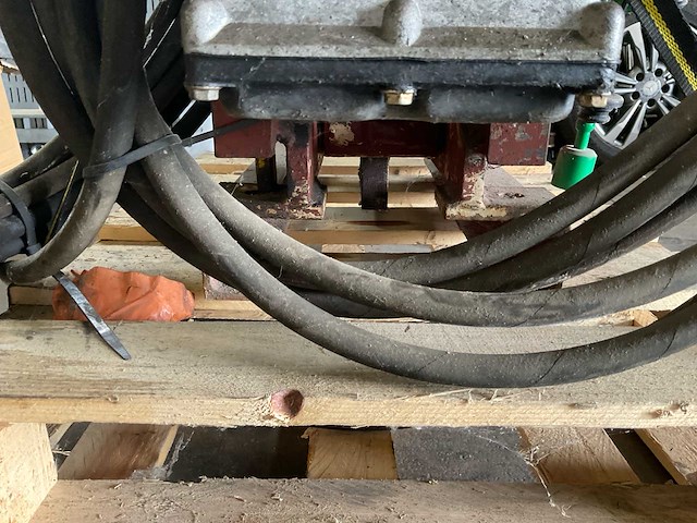 Hydraulische pers - afbeelding 6 van  8