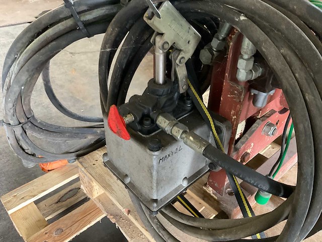 Hydraulische pers - afbeelding 8 van  8
