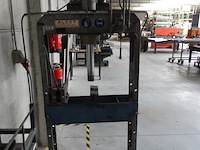 Hydraulische persmachine alexy - afbeelding 1 van  5