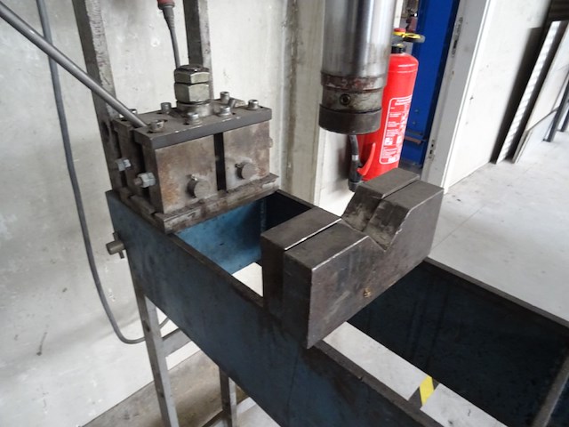 Hydraulische persmachine alexy - afbeelding 5 van  5