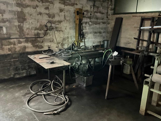 Hydraulische persopstelling - afbeelding 1 van  11