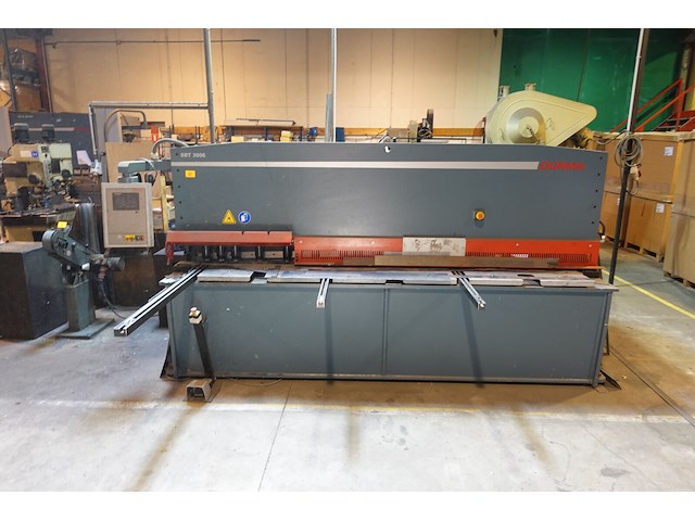 Hydraulische plaatsschaar(guillotine) durmazlar - afbeelding 1 van  11