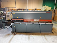 Hydraulische plaatsschaar(guillotine) durmazlar - afbeelding 1 van  11