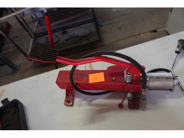 Hydraulische pneumatische pomp - afbeelding 2 van  2