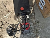 Hydraulische pomp elektrisch 12v - afbeelding 1 van  1